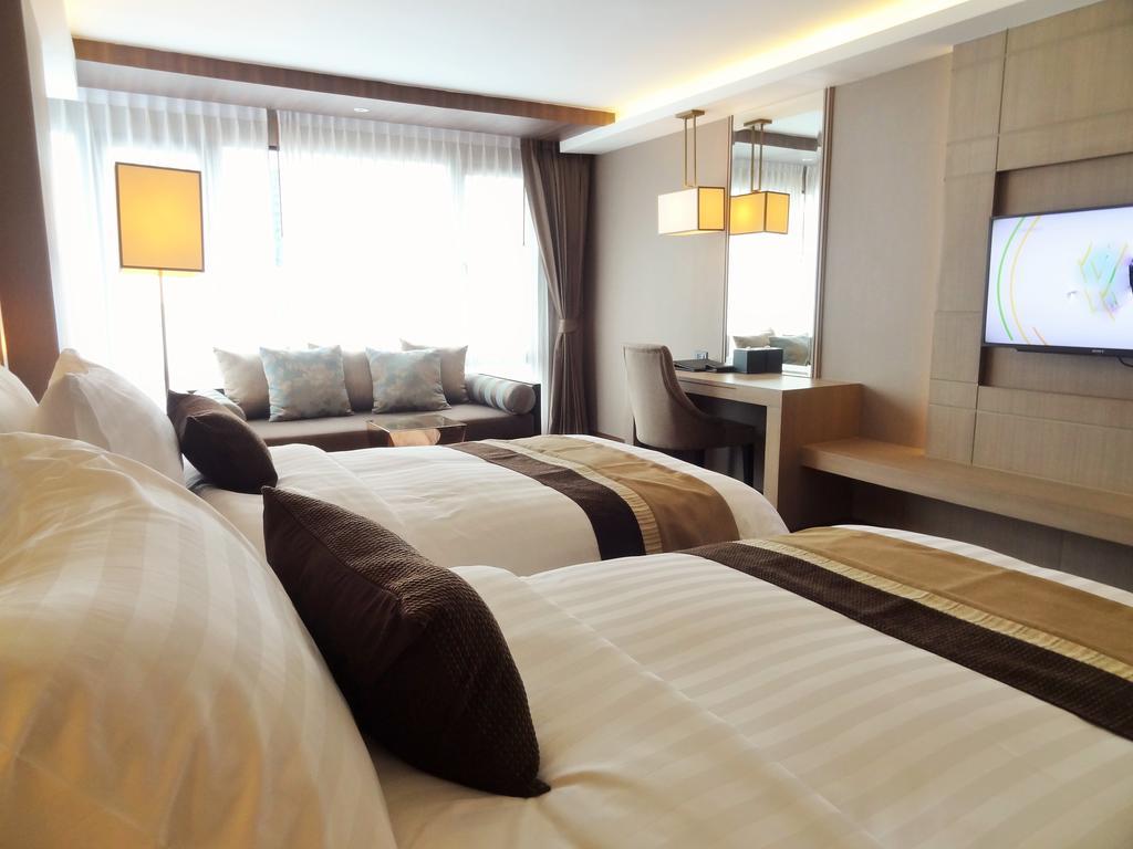 Arte Hotel - Sha Extra Plus Бангкок Экстерьер фото