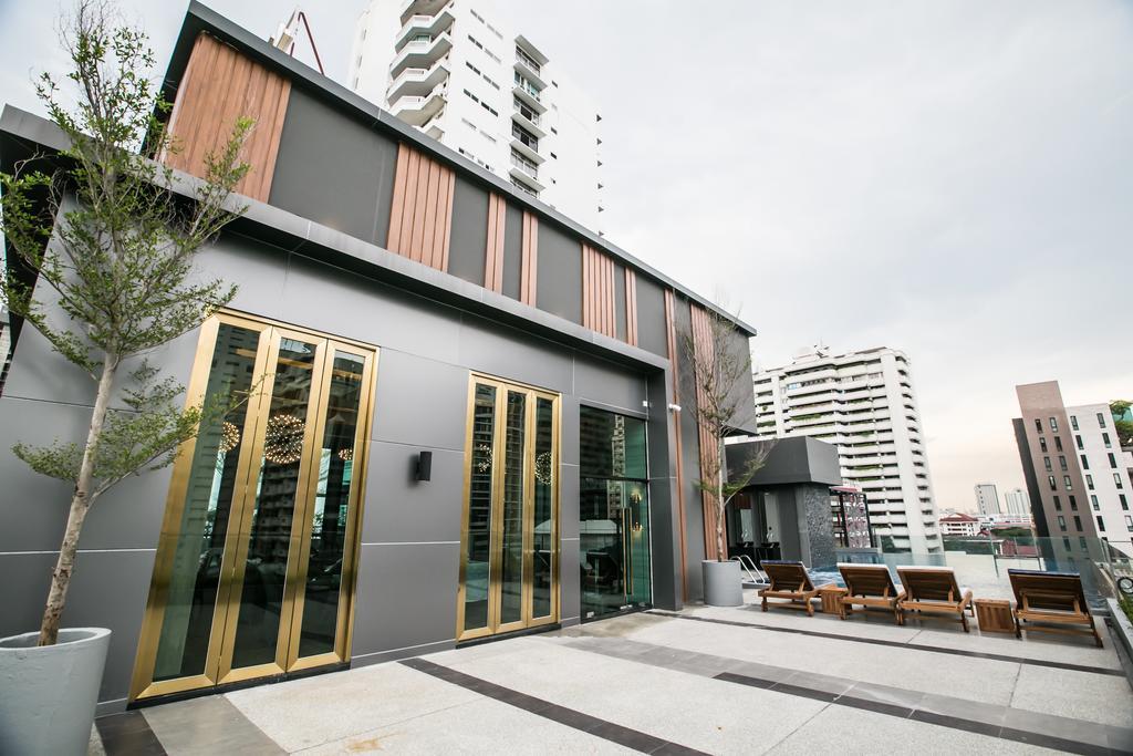 Arte Hotel - Sha Extra Plus Бангкок Экстерьер фото