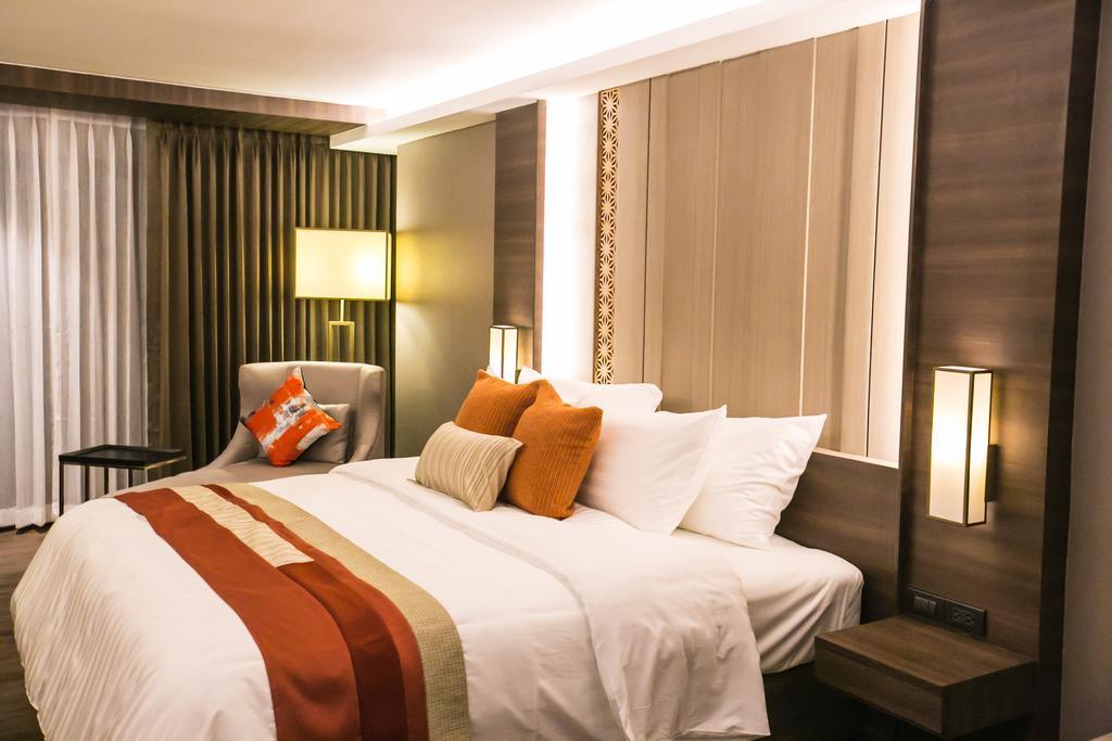 Arte Hotel - Sha Extra Plus Бангкок Экстерьер фото