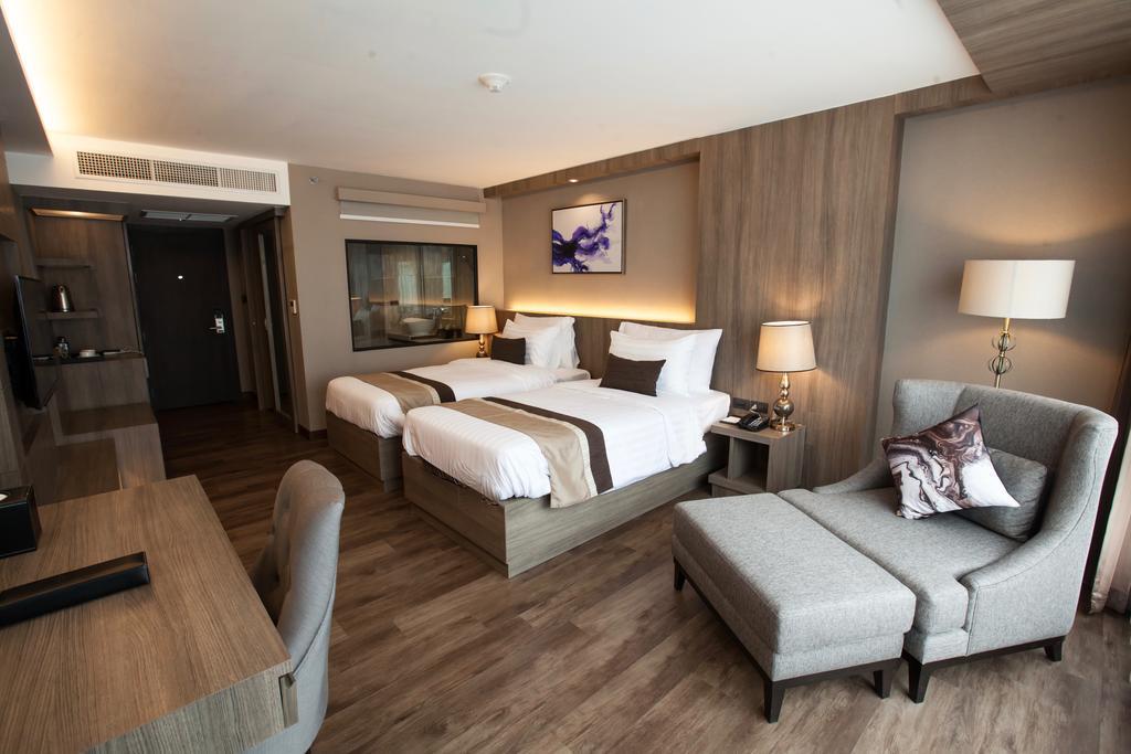 Arte Hotel - Sha Extra Plus Бангкок Экстерьер фото