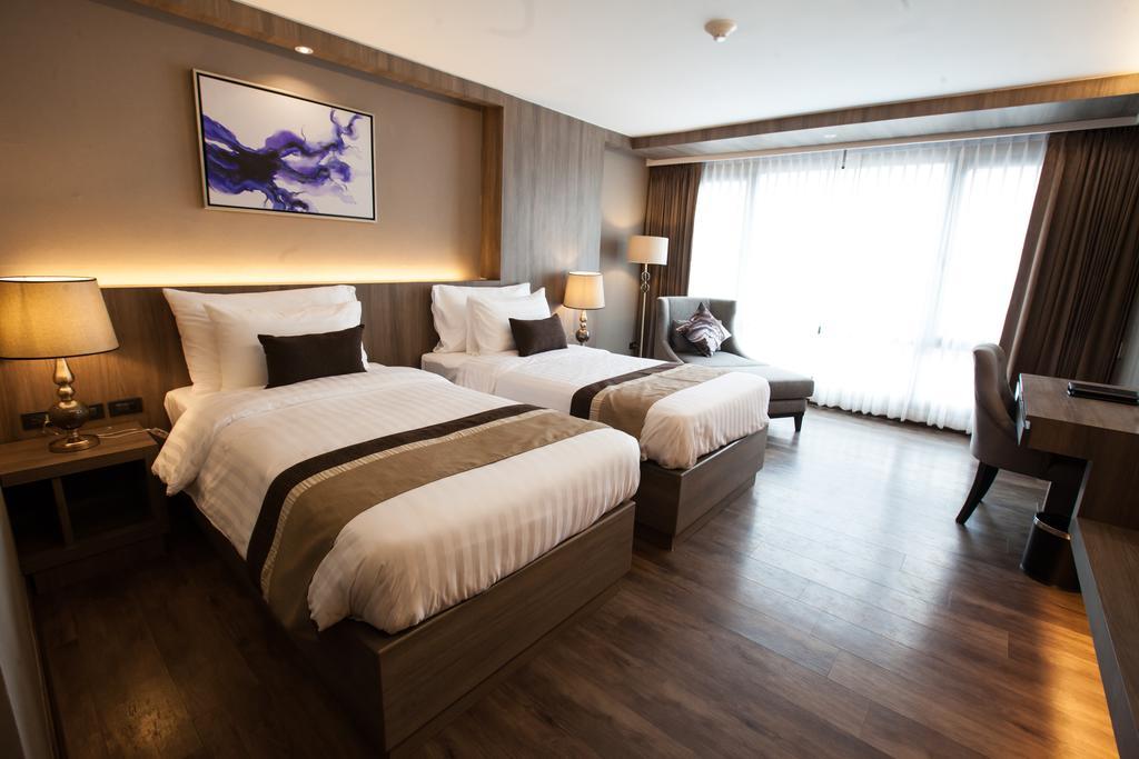 Arte Hotel - Sha Extra Plus Бангкок Экстерьер фото