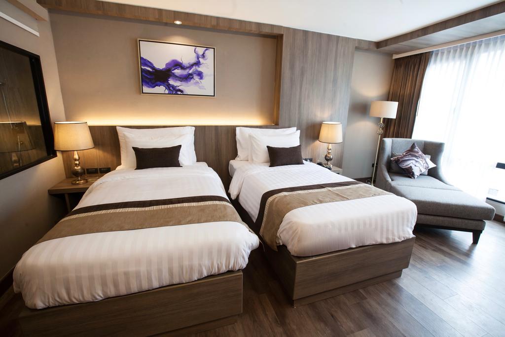 Arte Hotel - Sha Extra Plus Бангкок Экстерьер фото