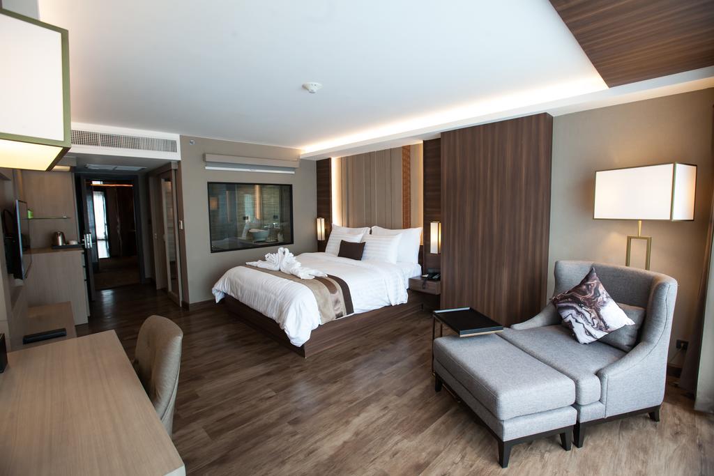 Arte Hotel - Sha Extra Plus Бангкок Экстерьер фото