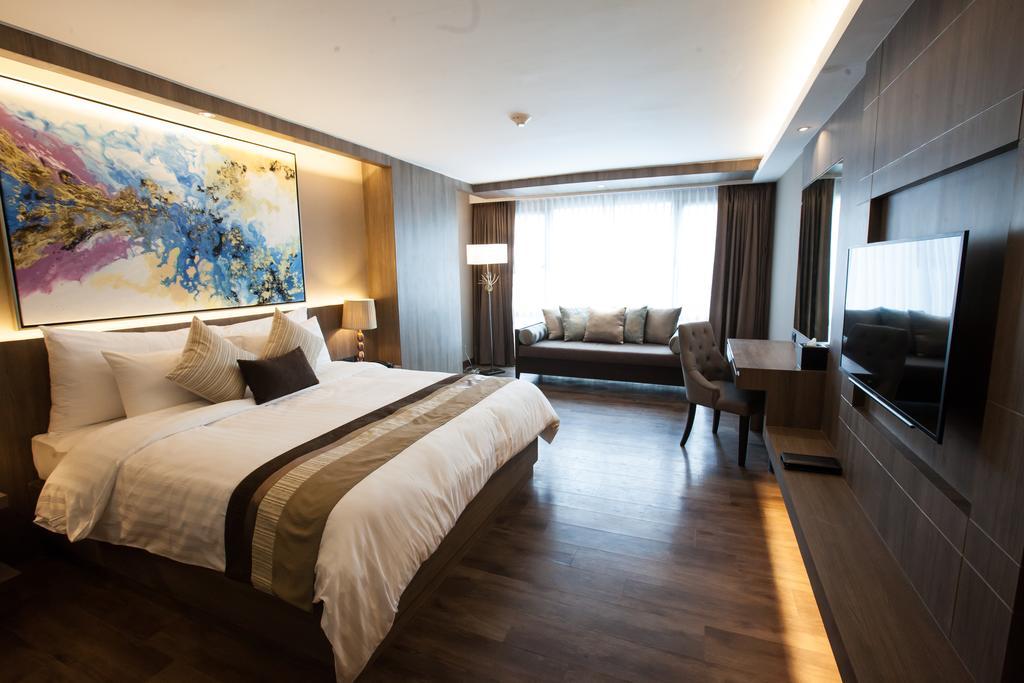 Arte Hotel - Sha Extra Plus Бангкок Экстерьер фото