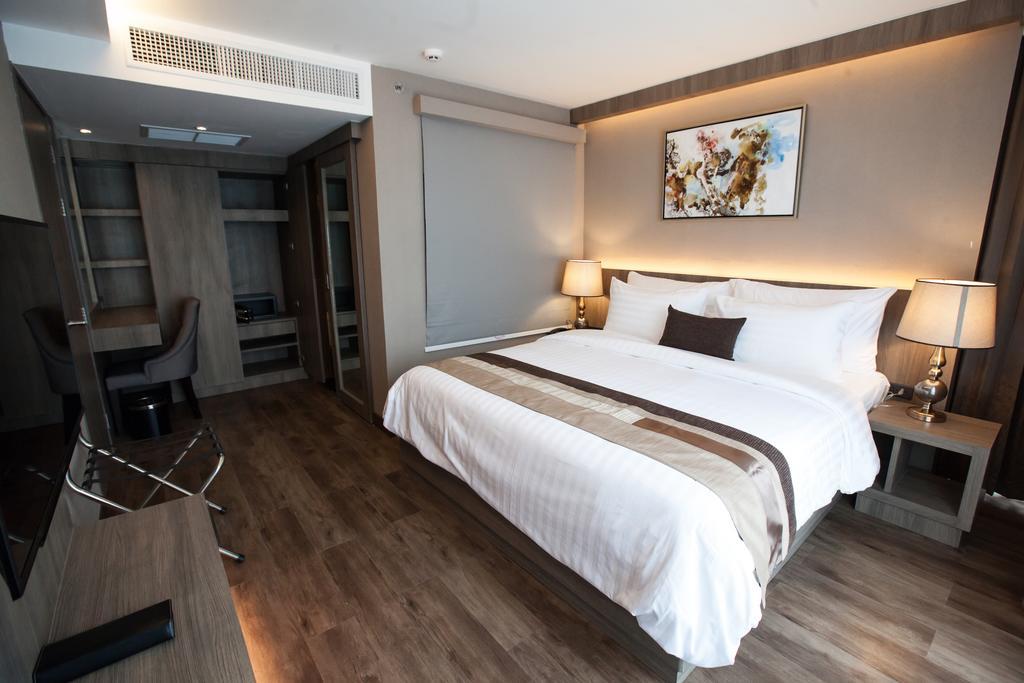 Arte Hotel - Sha Extra Plus Бангкок Экстерьер фото