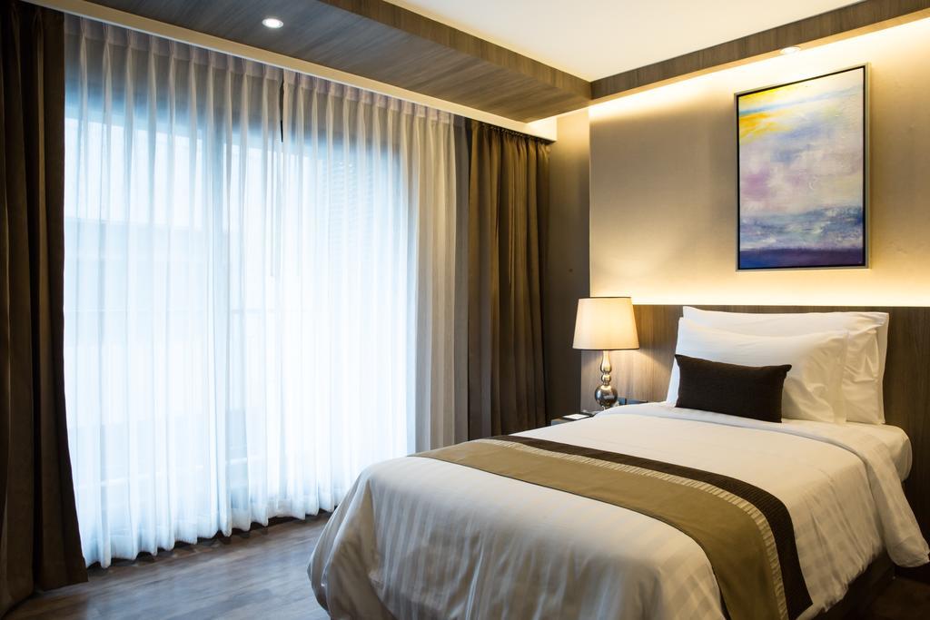 Arte Hotel - Sha Extra Plus Бангкок Экстерьер фото