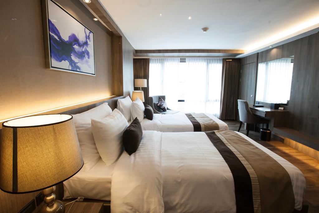 Arte Hotel - Sha Extra Plus Бангкок Экстерьер фото