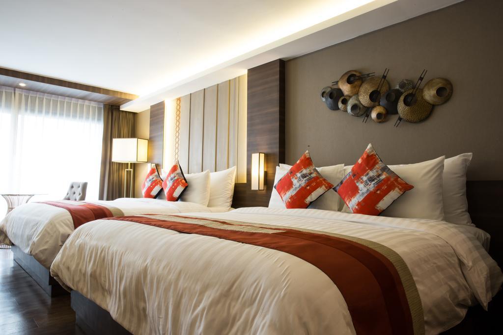 Arte Hotel - Sha Extra Plus Бангкок Экстерьер фото