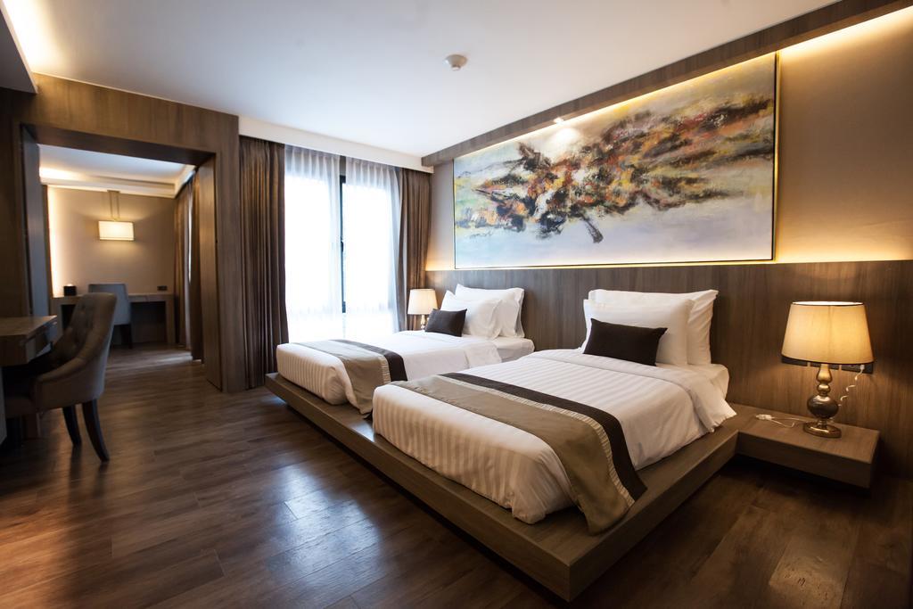 Arte Hotel - Sha Extra Plus Бангкок Экстерьер фото