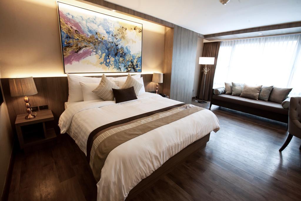 Arte Hotel - Sha Extra Plus Бангкок Экстерьер фото